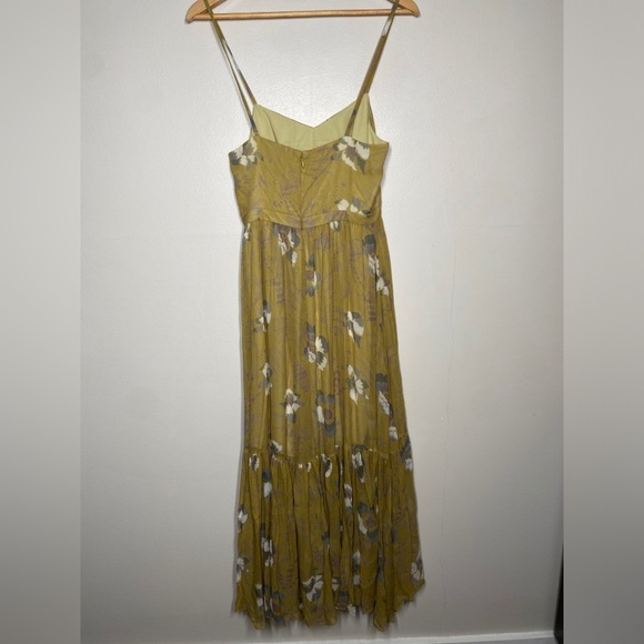 Laura Garcia Barney’s New York 100% Silk Floral Dress - Picture 6 of 9